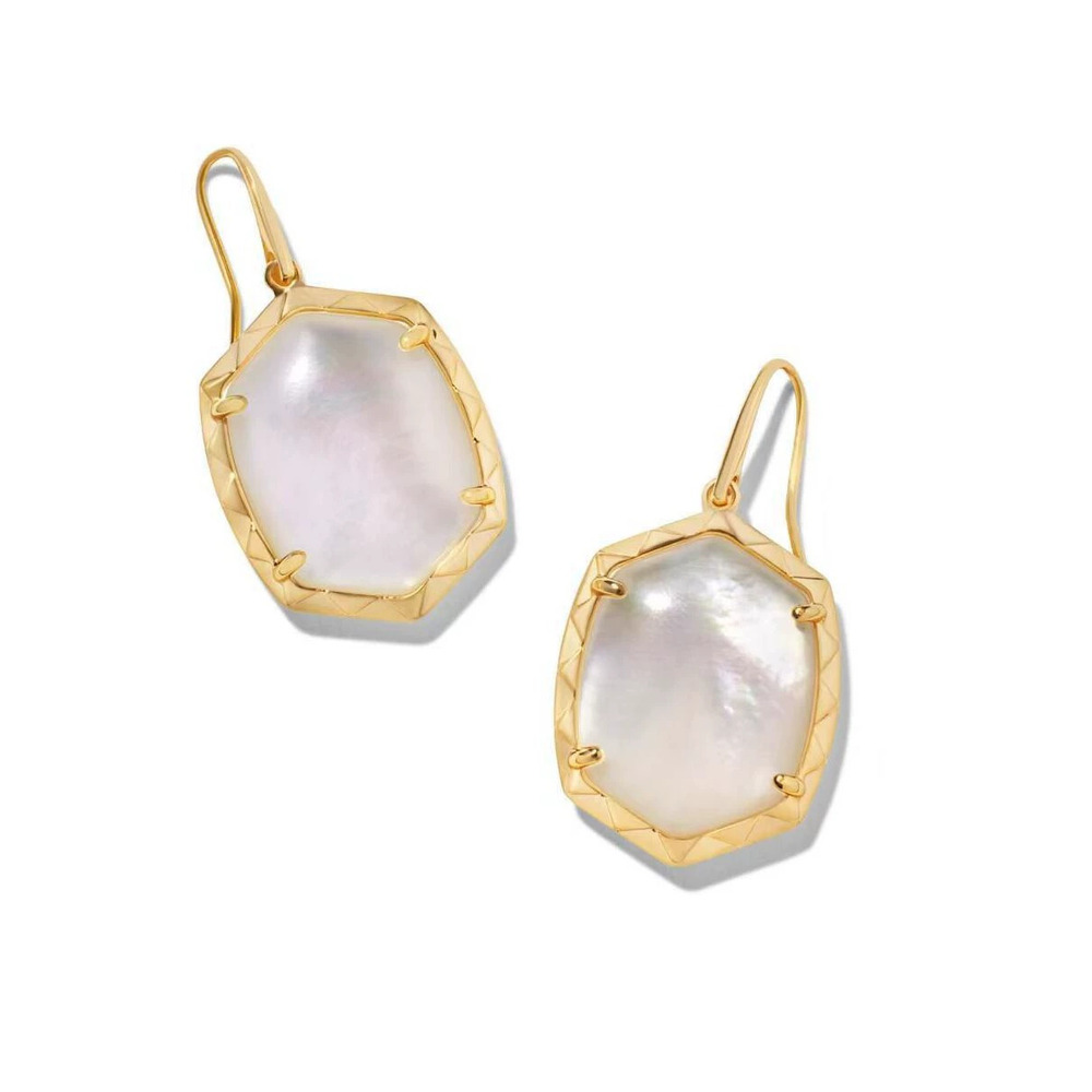 Kendra Scott Natural Shell Earrings Design